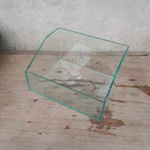 Bể bán cạn 27 x 21 cm, thiết kế đẹp, kính 5mm chắc chắn
